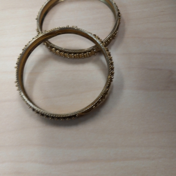 Two Vintage Gold Tone Mesh & Wired Classic-Look Bangles Wavy Patterned Sphere - Picture 9 of 12